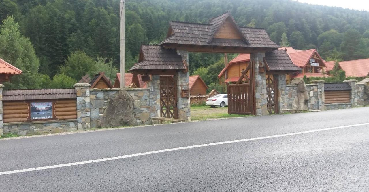 Зарінок Карпат Villa Mykulytjyn Exteriör bild